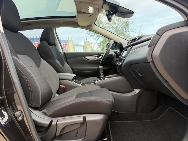 NISSAN Qashqai usata, con Telecamera per parcheggio assistito