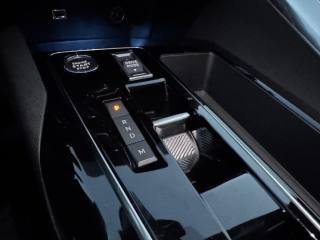 PEUGEOT 3008 usata, con Fari LED