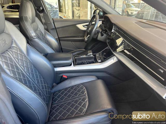 AUDI Q8 usata, con Specchietti laterali elettrici