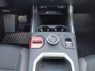 JEEP Compass usata, con Servosterzo