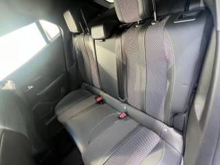 PEUGEOT 2008 usata, con Sensore di pioggia