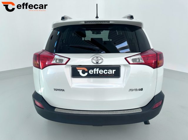 TOYOTA RAV 4 usata, con Alzacristalli elettrici