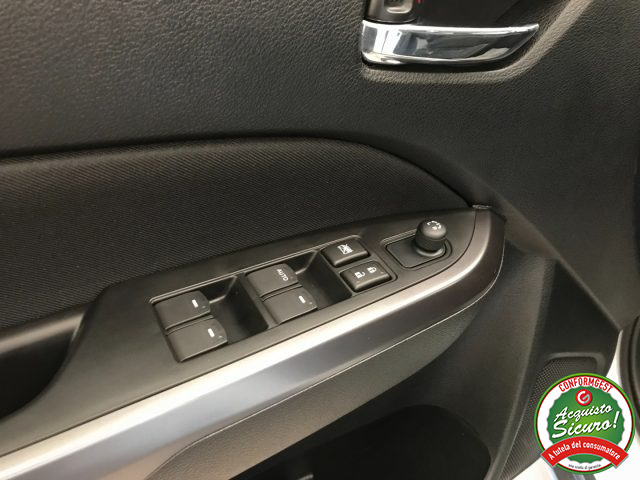 SUZUKI Vitara usata, con Luci diurne LED