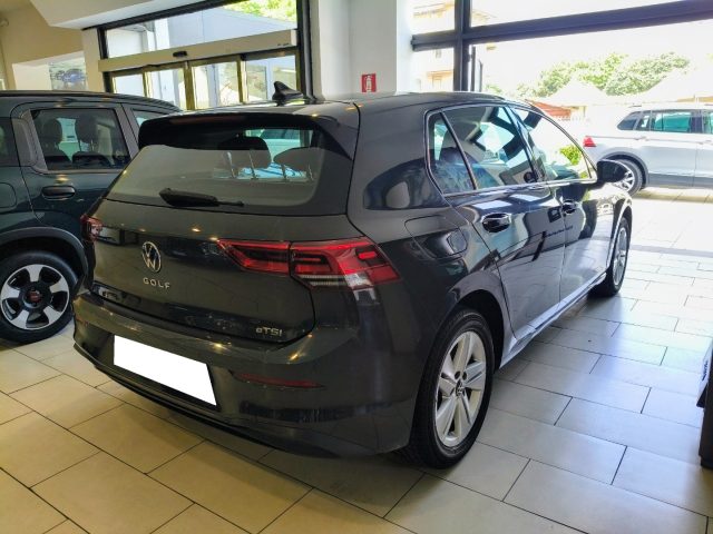 VOLKSWAGEN Golf usata, con Autoradio