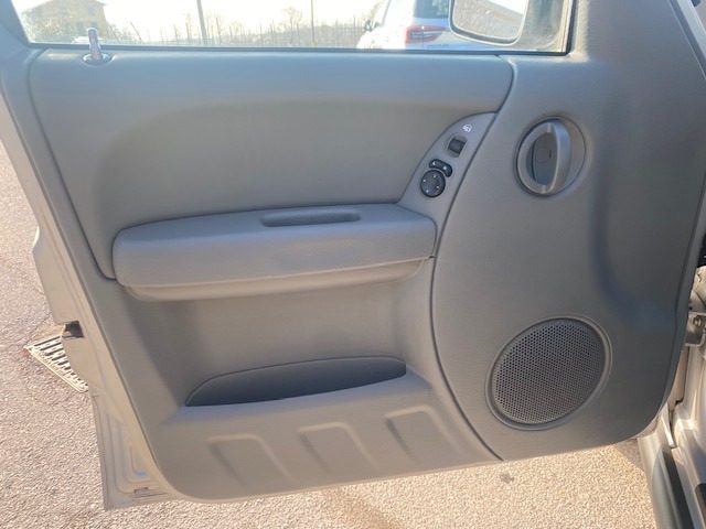 JEEP Cherokee usata, con Sedile posteriore sdoppiato