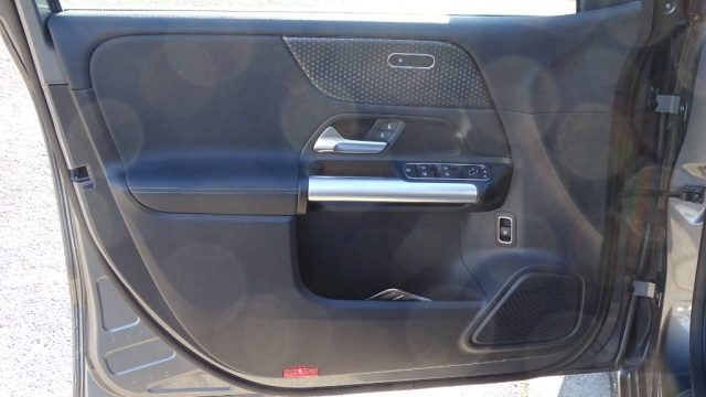 MERCEDES-BENZ B 200 usata, con Riconoscimento dei segnali stradali