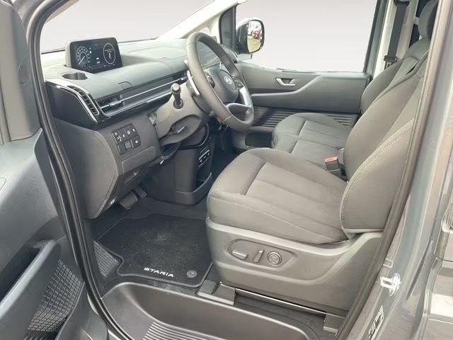 HYUNDAI Staria usata, con Boardcomputer
