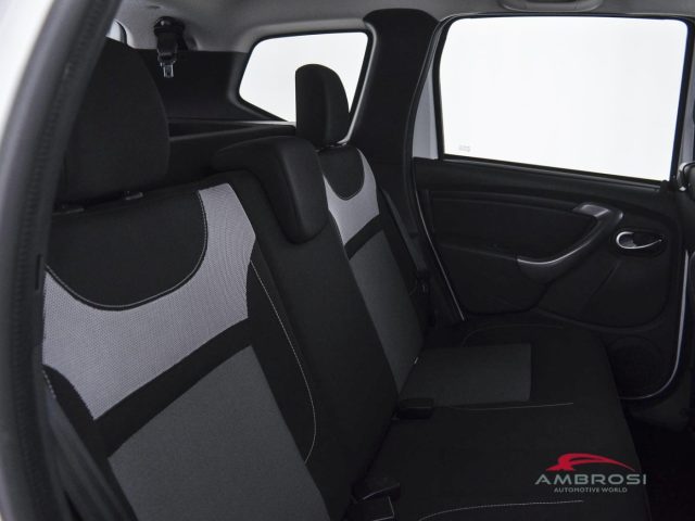 DACIA Duster usata 10