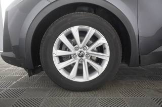 TOYOTA C-HR usata 13
