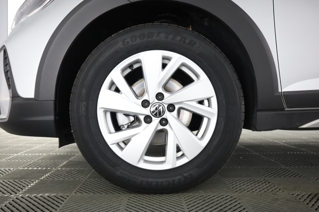 VOLKSWAGEN Taigo usata 8