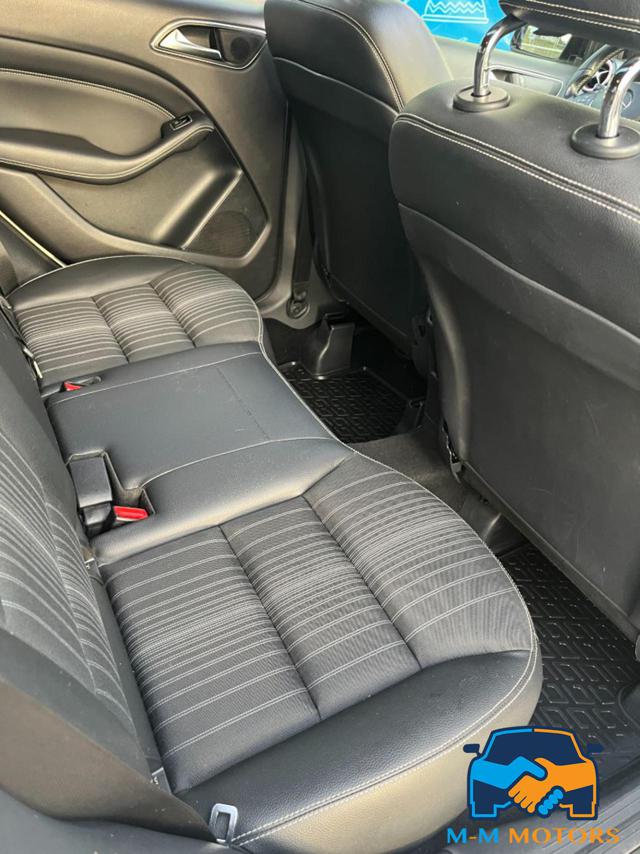 MERCEDES-BENZ B 180 usata, con Airbag testa