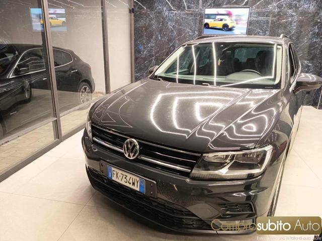 VOLKSWAGEN Tiguan usata, con Airbag laterali
