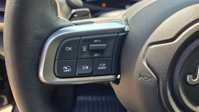 JEEP Avenger usata, con Servosterzo