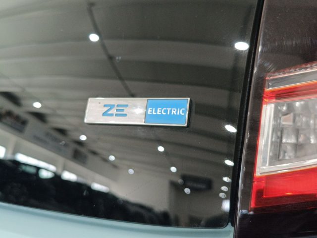 RENAULT Twingo Electric usata 21