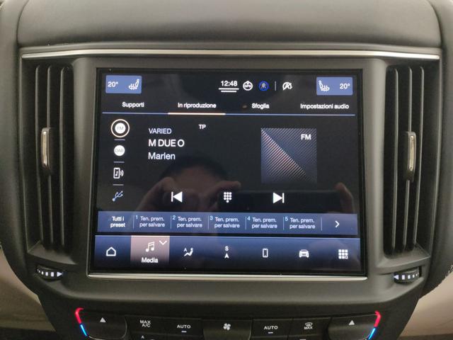 MASERATI Levante usata, con Leve al volante