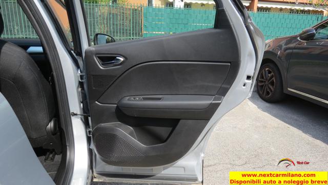 RENAULT Captur usata, con Touch screen