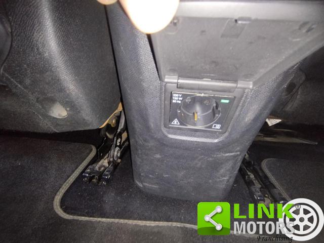 PEUGEOT 5008 usata, con Vetri oscurati