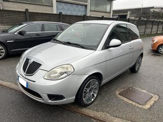LANCIA Ypsilon usata, con Airbag