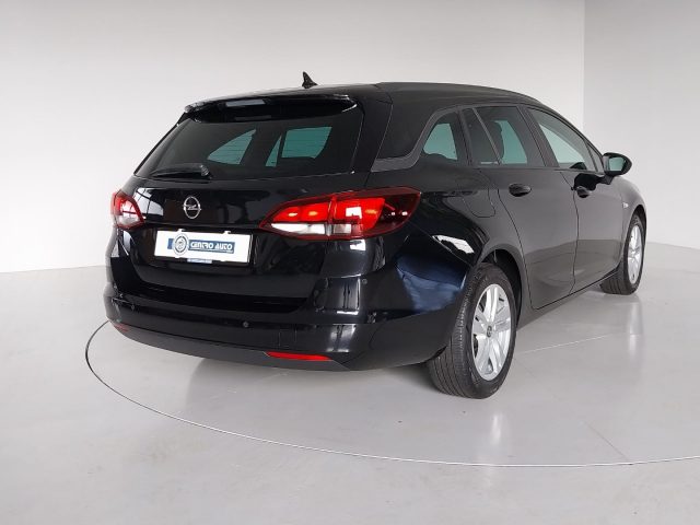 OPEL Astra usata, con ESP