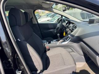 PEUGEOT 3008 usata, con Controllo automatico clima