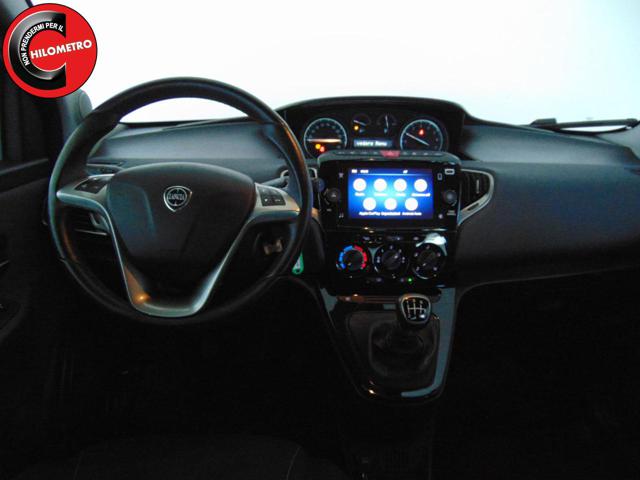 LANCIA Ypsilon usata, con Fendinebbia