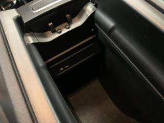 MERCEDES-BENZ GLB 180 usata, con Sensore di luce
