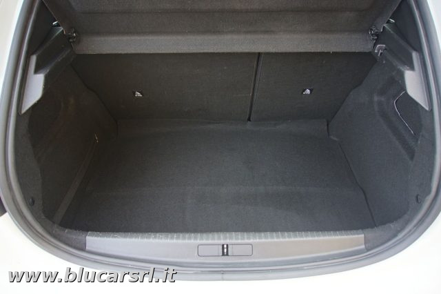 PEUGEOT 208 usata, con Specchietti laterali elettrici
