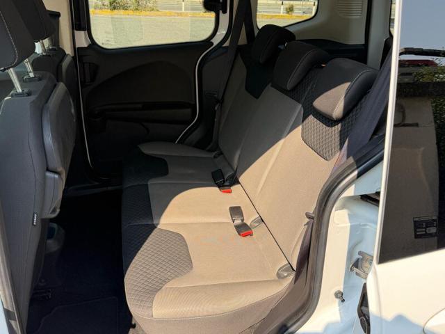 FORD Tourneo Courier usata, con Autoradio