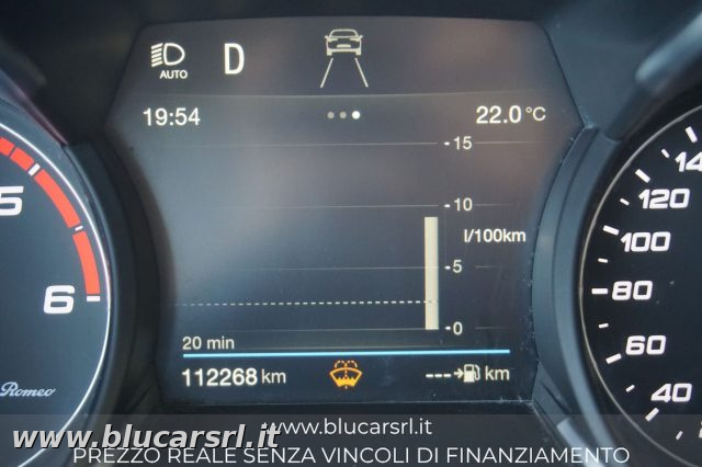 ALFA ROMEO Stelvio usata, con Specchietti laterali elettrici
