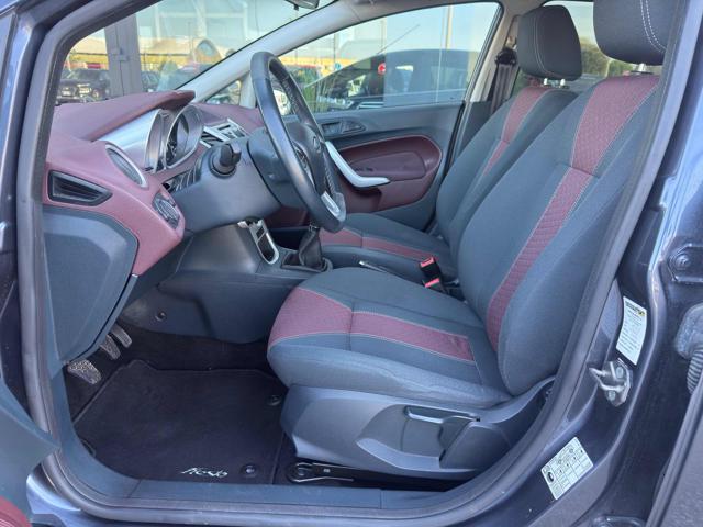 FORD Fiesta usata, con Controllo automatico clima