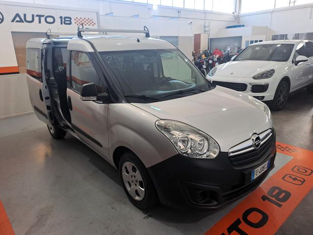 OPEL Combo usata, con Controllo trazione