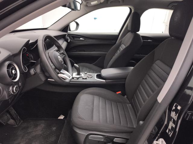 ALFA ROMEO Stelvio usata, con Controllo automatico clima