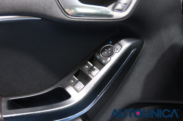 FORD Fiesta usata, con Telecamera per parcheggio assistito