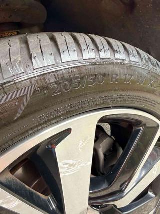 PEUGEOT 2008 usata, con Airbag testa