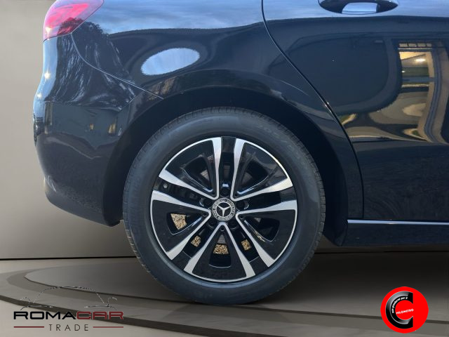 MERCEDES-BENZ B 180 usata, con Climatizzatore