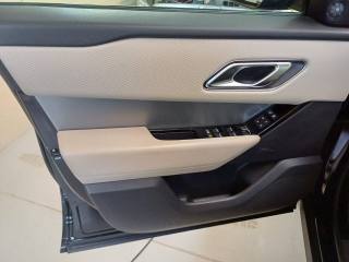 LAND ROVER Range Rover Velar usata, con Portellone posteriore elettrico