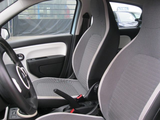 RENAULT Twingo usata, con Telecamera per parcheggio assistito