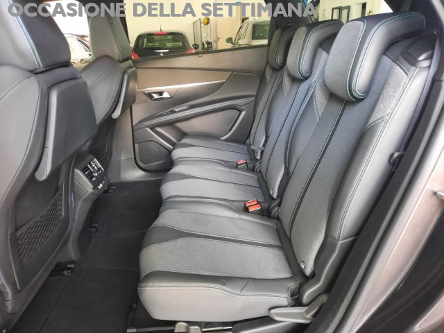 PEUGEOT 5008 usata, con Climatizzatore