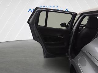 JEEP Avenger usata, con USB