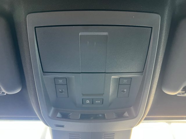 PEUGEOT 3008 usata, con Controllo vocale