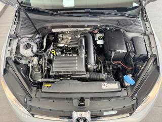 VOLKSWAGEN Golf usata, con Luci diurne