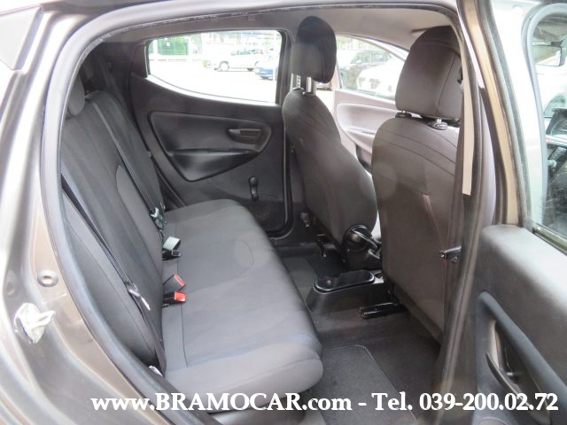 LANCIA Ypsilon usata, con Kit antipanne