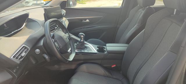 PEUGEOT 3008 usata, con Climatizzatore