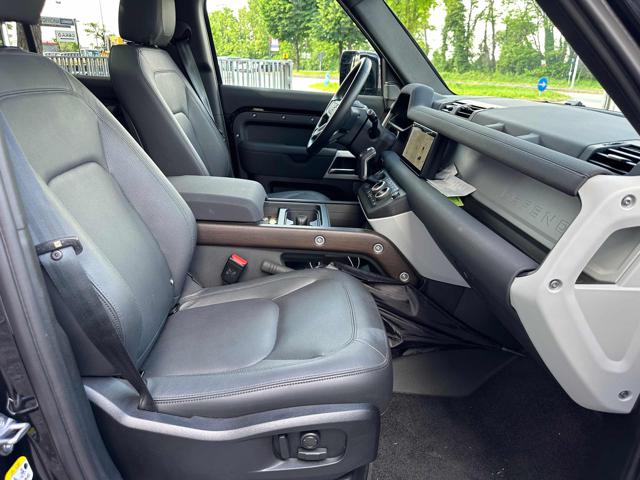 LAND ROVER Defender usata, con Volante in pelle