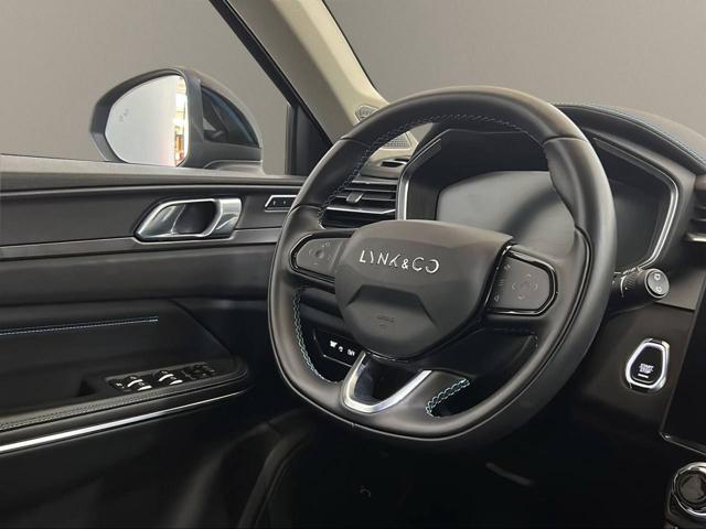 LYNK & CO 01 usata, con USB