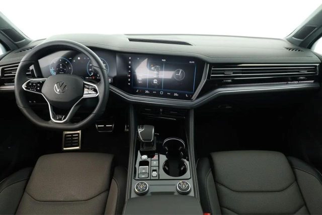 VOLKSWAGEN Touareg usata, con Boardcomputer