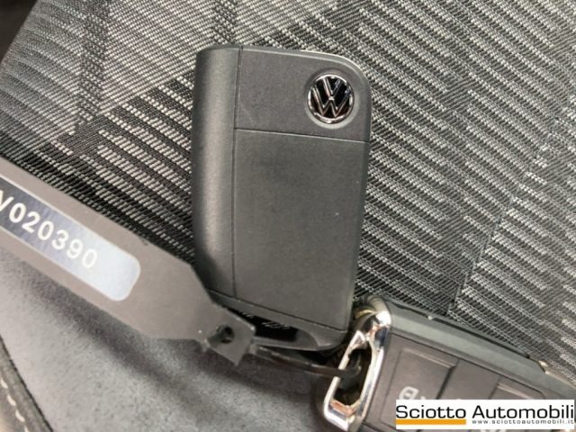 VOLKSWAGEN T-Roc usata, con Sensori di parcheggio posteriori