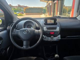 TOYOTA Aygo usata, con Autoradio
