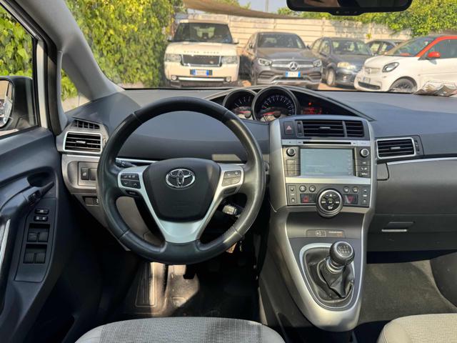TOYOTA Verso usata, con Chiusura centralizzata