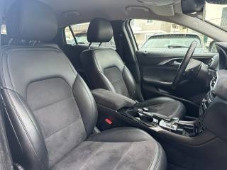 INFINITI Q30 usata, con Climatizzatore